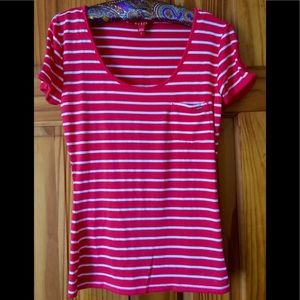 Girls GUESS Stripped Top 🤗